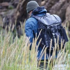 Riffe Venture Utility Pack - Vortex Camo