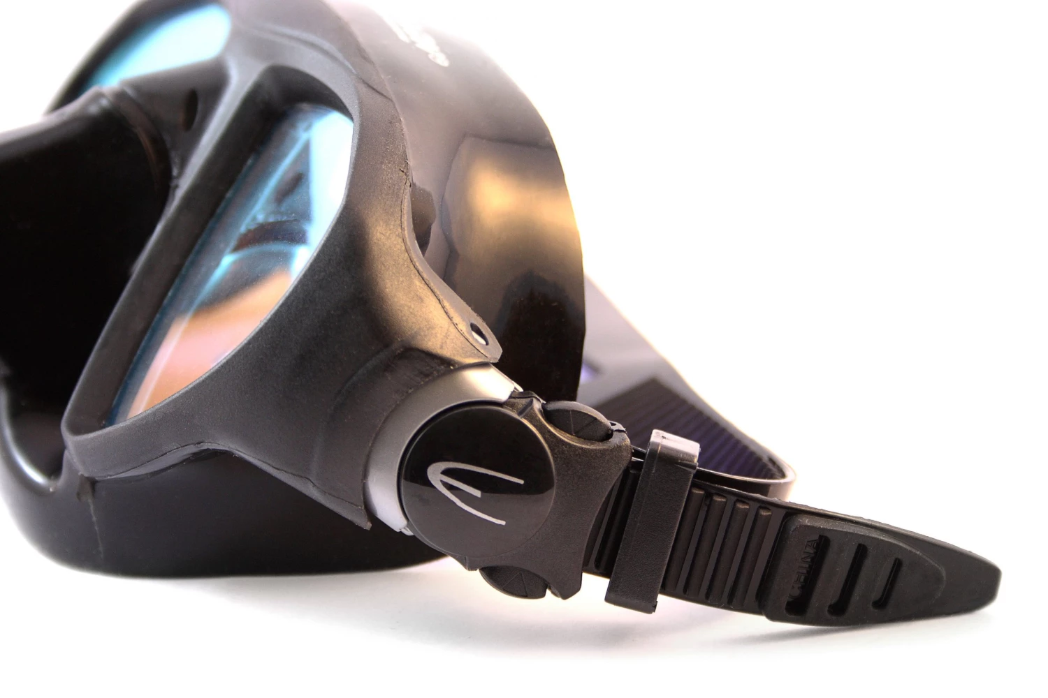 Epsealon Minisub Red Flash Dive Mask (Red Lens) Spearfish 2 Epsealon Minisub Red Flash Dive Mask (Red Lens) Spearfish